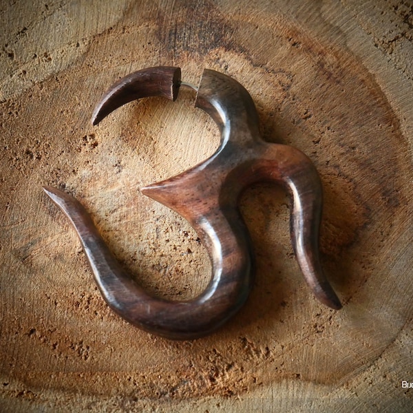 1 Boucle d'oreille Faux-écarteur en bois naturel design ॐ Ôm Zen Bali artisanal ethnique