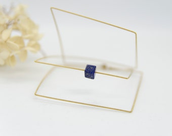 Magnifique bracelet 3 rangs carré en corde de guitare et perle en véritable Lapis Lazuli