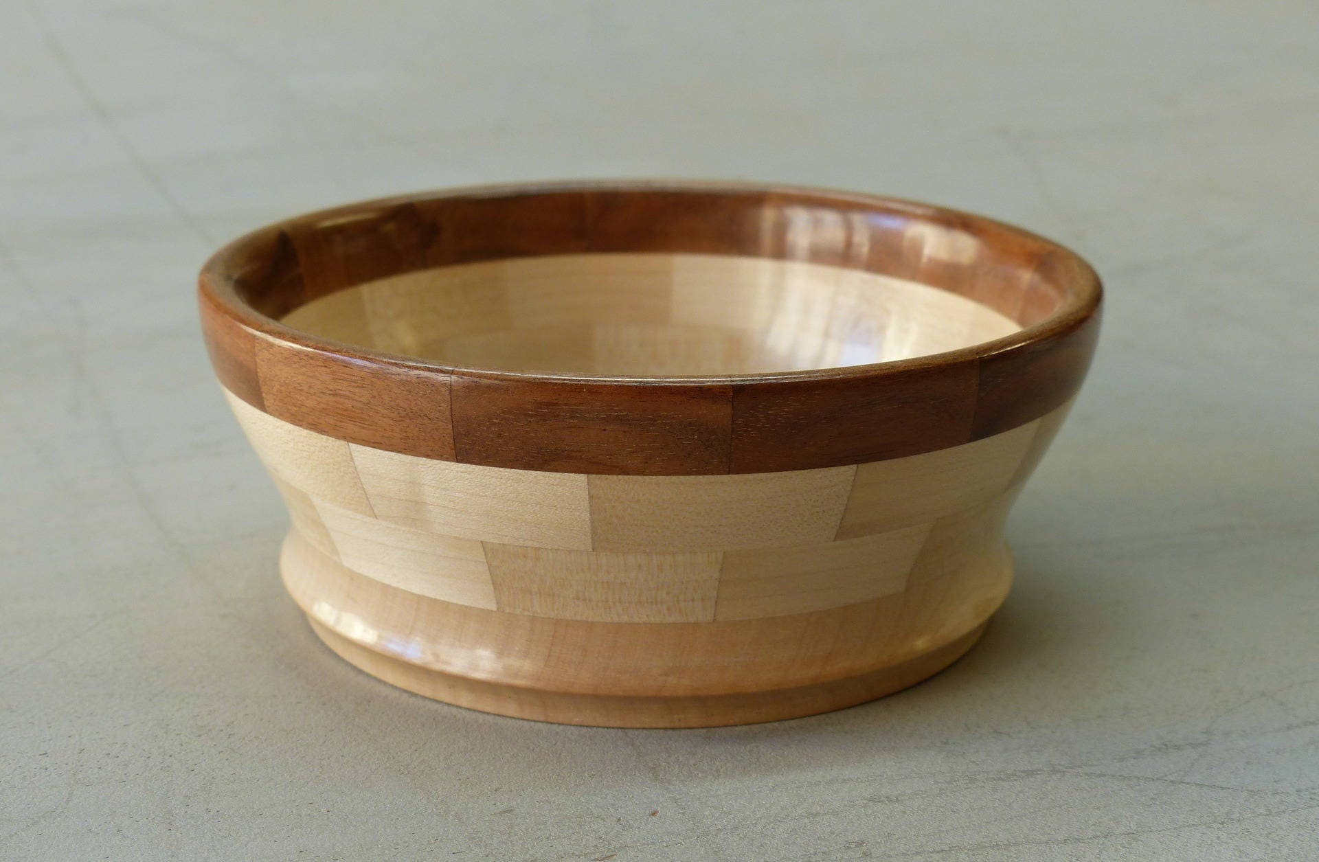 Bol en Bois Tourné, Sycomore et Noyer