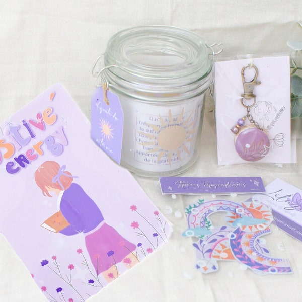 Centaurée, un coffret pour ajouter du positif à sa vie : porte-clé, stickers holographiques, jar, illustration A6