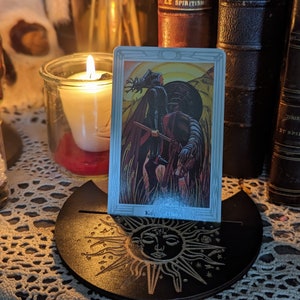 Ondersteuning voor tarotkaart, waarzeggerijondersteuning, spiritueel altaar, esoterisch altaar, helderziendheid, tarot, waarzeggerij