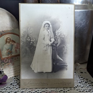 Vintage 1900s French Photo Carte Visite Photographer Communion