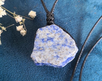 Lapis lazuli pendant necklace waxed macramé cord