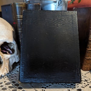 Old cardboard box 1800s old vintage