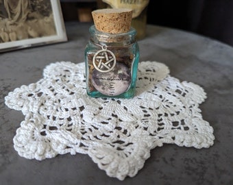 Grand napperon au crochet fat man en coton écru et bege