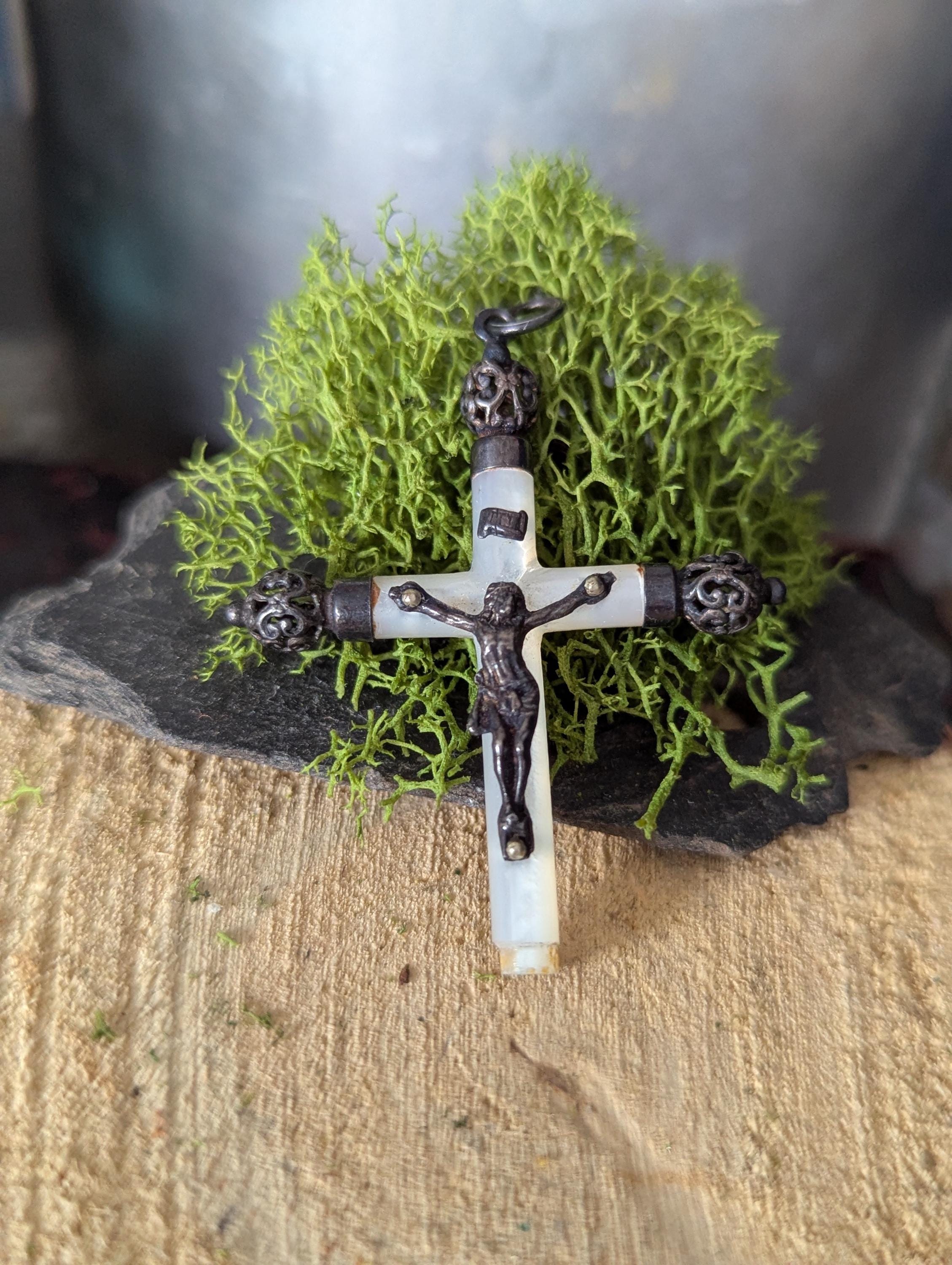 Pendentif Croix Christ Vintage Début XXe Siècle - Bijou Ancien Occasion - Origine France