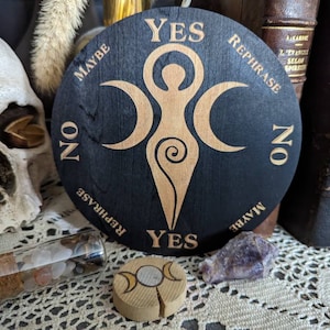 Divination board pendulum dowsing black wood goddess yes no witch 15 cm