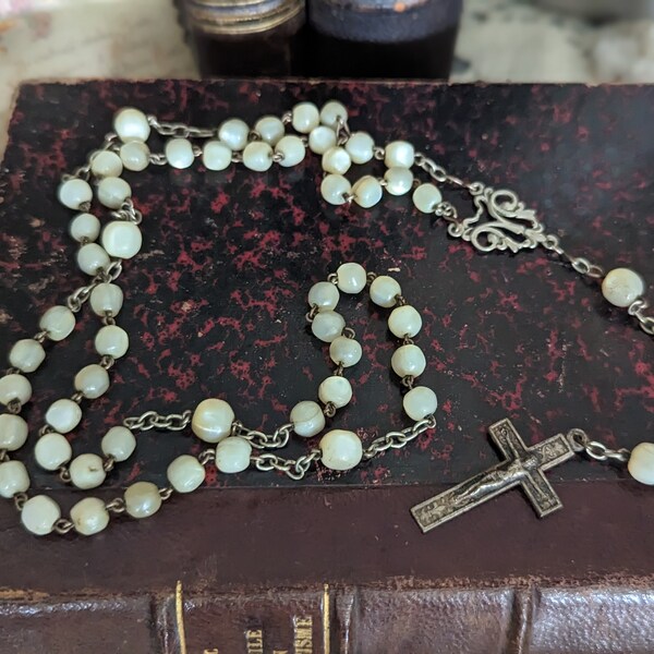 Antique Français Rosaire chapelet Blanc Pierres nacre Perles & Croix argenté Crucifix Vintage