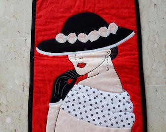 Small patchwork for wall decoration &quot;Lady in the hat&quot; flower red background