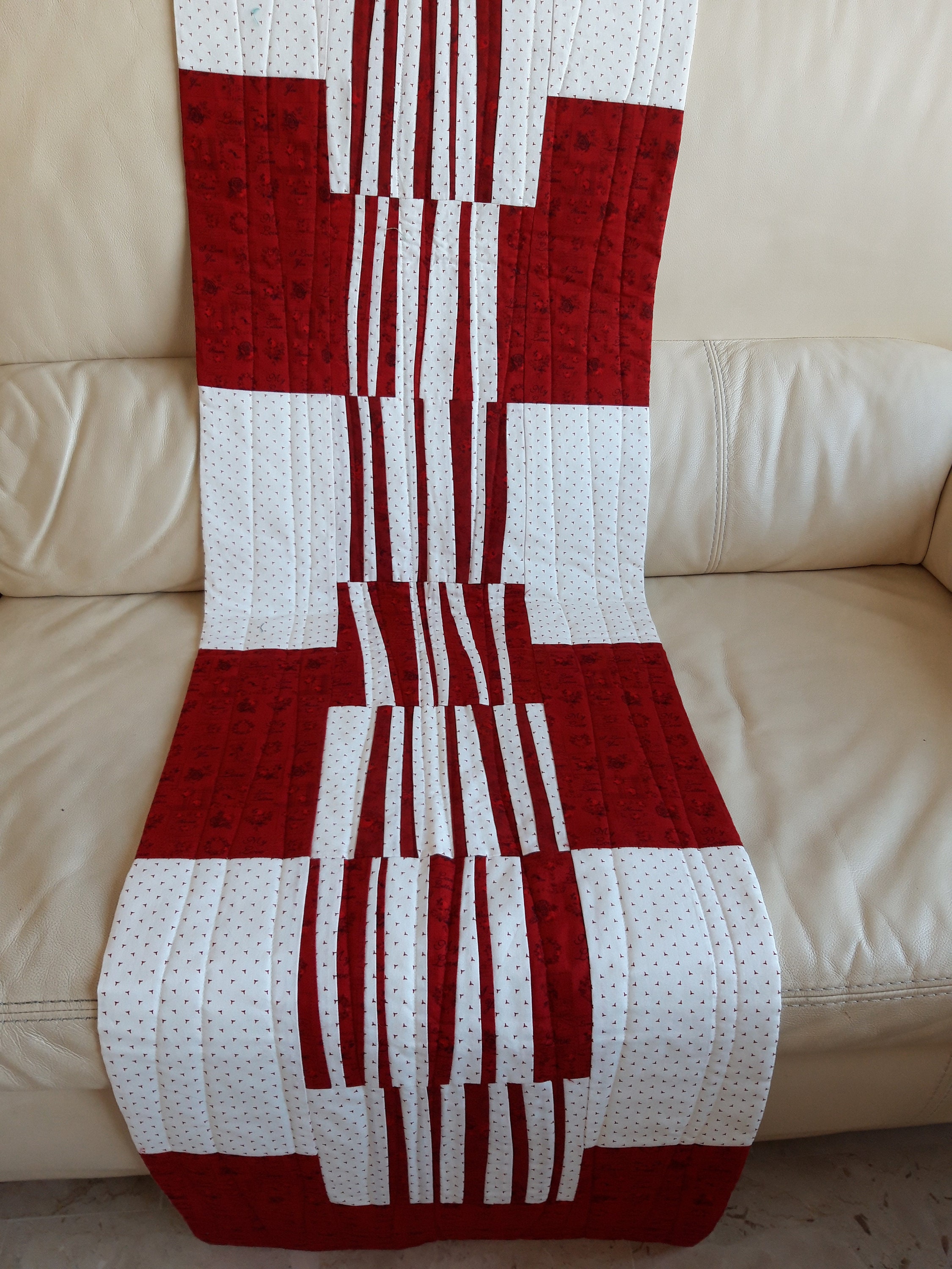 Patchwork Décoration Murale, Chemin De Table, Jeté Canapé En Rouge Et Blanc, Moderne