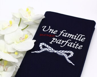 Protège livret de famille brodé bleu marine