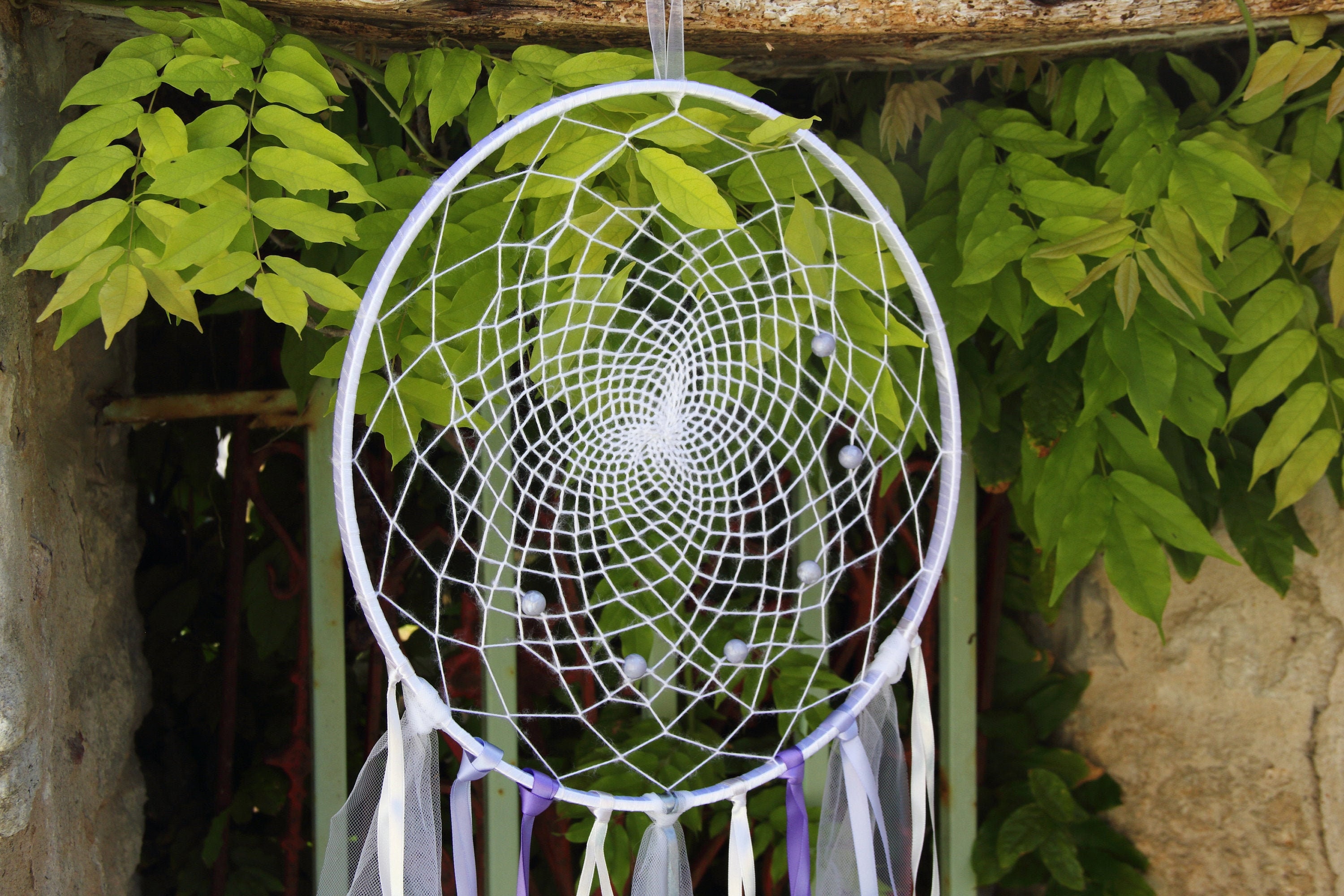 Attrape Rêves Blanc et Violet avec Perles