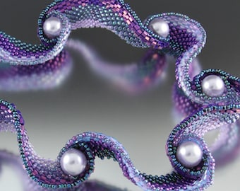 Beaded Spiral Waves Peyote Necklace PDF Pattern, 3D Ribbons of Seedbeads, Swarovski Pearls and a Hidden Clasp, Peyote Bead weaving Tutorial
