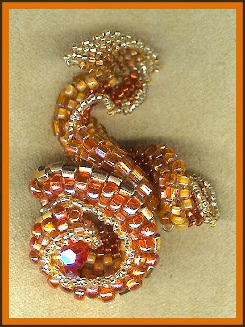 3D Beaded Spiral Necklace PDF Pattern, Totally Twisted Beadwoven Pendant, Peyote with Seedbeads, Peyote BeadWeaving Tutorial, Cellini Spiral image 2