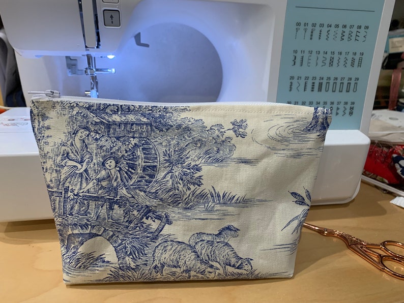 pochette zippée toile de Jouy image 1