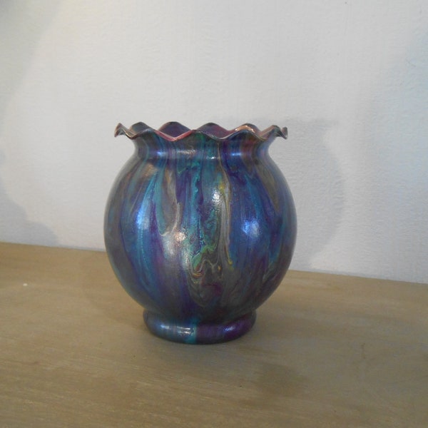 magnifique vase en verre peint et vitrifié dans les tons de bleu