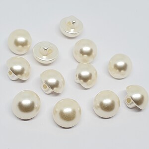 20 BOUTONS de TIGE Beige NACRE Aspect Perle nacrée Acrylique diamètre 10 mm 1 trou creation couture Diy image 2