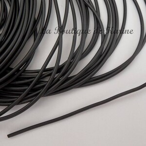 4 M MASSIEF RUBBEREN KOORD &quot;buna cord&quot; Diameter 1 mm zwart - creatie van parelsieraden