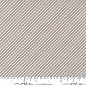 Simply Delightful - Sherri & Chelsi - ストライプ - ストーン - 37646-26 - 生地は1/2ヤード単位で販売され、連続的にカットされます