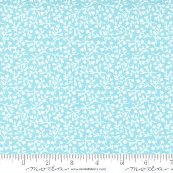 Berry Basket - April Rosenthal - Vine - Blue Raspberry - 24154-15 - Fabric is sold in 1/2 yard increments and cut continuously