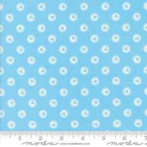 Dainty Meadow - My Sew Quilty Life - Dainty Dot - Bluebell - 31746-23 - Fabric is sold in 1/2 yard increments and cut continuously