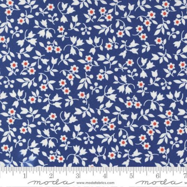 Fruit Cocktail - Fig Tree - Berry Blooms - Boysenberry - 20465-12 - Fabric is sold in 1/2 yard increments and cut continuously