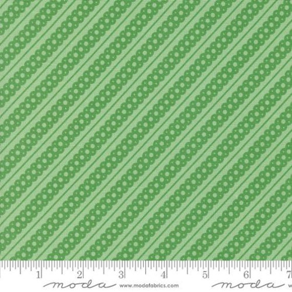 Kitty Christmas: Stripe in Mint Kitty Christmas: Stripe in Mint