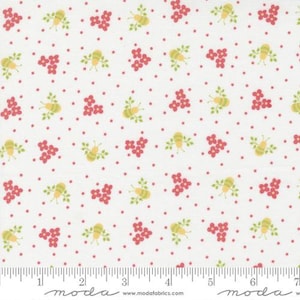 Sunwashed - Corey Yoder - Busy Bee - Cloud - 29163-11 - Fabric is sold in 1/2 yard increments and cut continuously