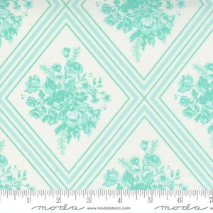 Merry Little Christmas - Bonnie & Camille -Gather Floral-Cream Aqua - 55241-25 - Fabric is sold in 1/2 yard increments and cut continuously