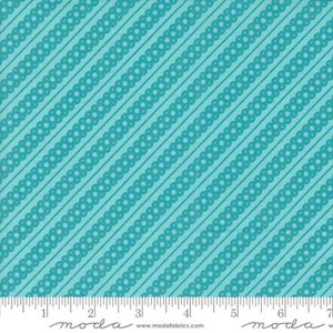 Kitty Christmas - Urban Chiks - Streifen - Eiszapfen - 31205-16 - Der Stoff wird in 1/2 Yard Schritten verkauft und fortlaufend geschnitten