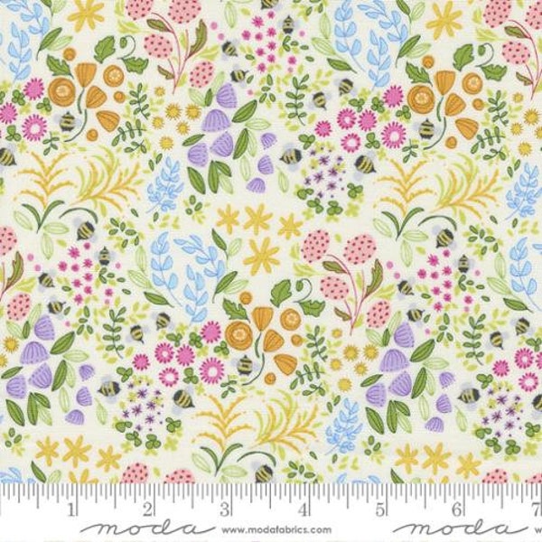 Wild Blossoms - Robin Pickens - Little Wild Things - Cream - 48735-11 - Fabric is sold in 1/2 yard increments and cut continuously