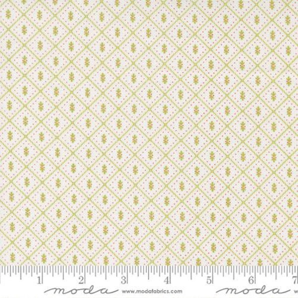 Linen Cupboard - Fig Tree - Pajamas - Chantilly Leaf - 20485-11 - Fabric is sold in 1/2 yard increments and cut continuously