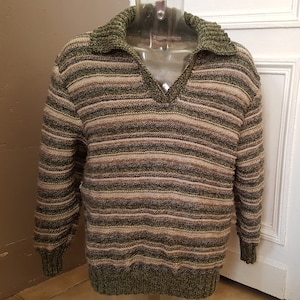 Striped sweater, men&#39;s sweater, size XL, hand-knitted, green and beige tones, wool, V-neck, polo neck, French yarn