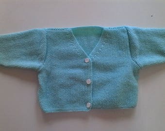 Baby vest, blue color, moss stitch, size 6 to 9 months, hand knitted, V neck; boy or girl, birth gift, layette