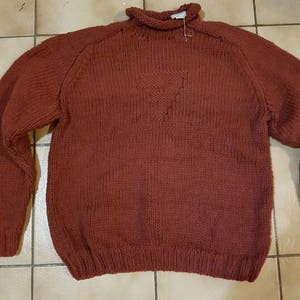 Pull pour homme, col roulotté, taille 48 / 50 ou XL, tricoté à la main, couleur marron, pull grosses mailles, en laine, couleur marron image 4