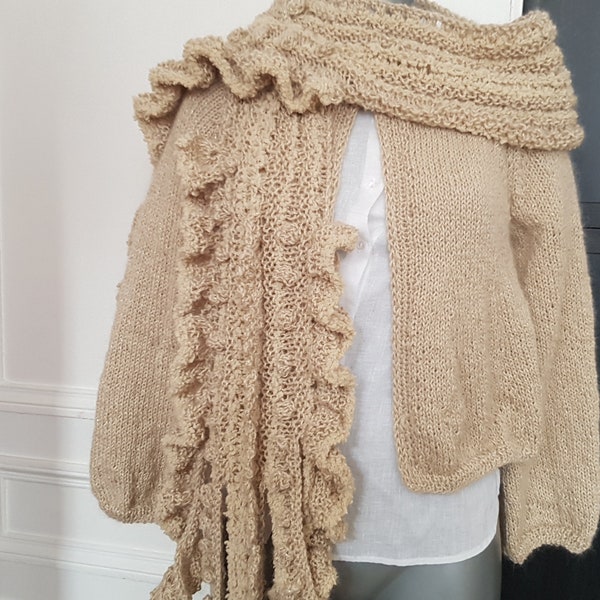 Étole pour femme beige, écharpe femme originale, tricotée à la main, en laine et mohair, fil brillant et doux, esprit créateur, pièce unique