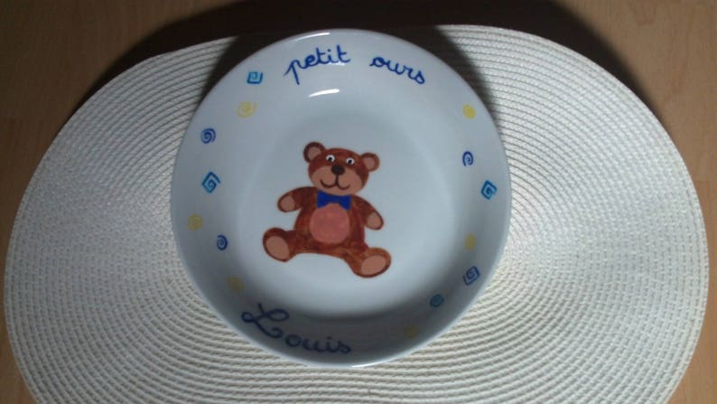 assiette de porcelaine personnalisée peinte motif petit ours tons au choix image 1