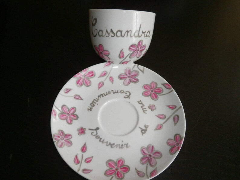 tasse à déjeuner ou thé porcelaine peinte personnalisée motif au choix image 1