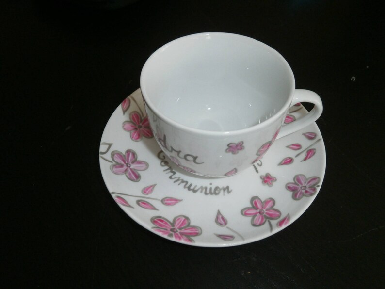 tasse à déjeuner ou thé porcelaine peinte personnalisée motif au choix image 3