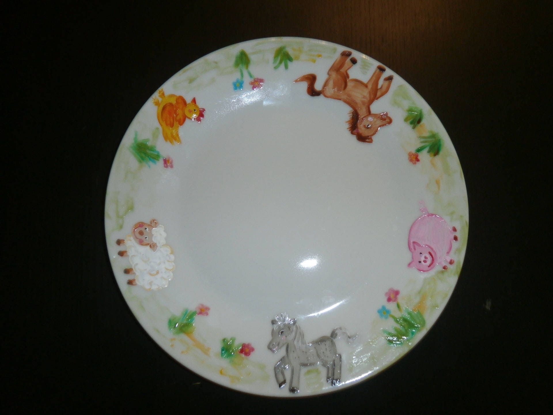 Assiette Plate Porcelaine Peinte à La Main Poneys, Poule, Cochon et Mouton