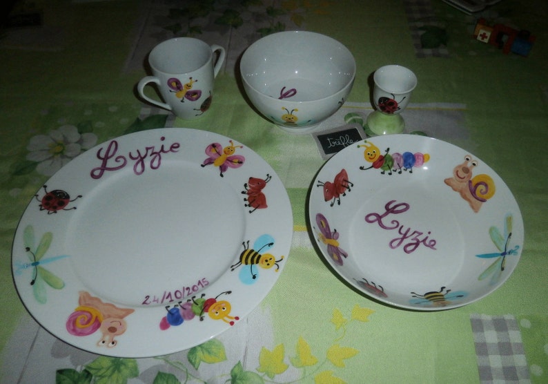 service 5 pièces porcelaine peint personnalisé motif au choix 2 assiettes, bol, timable, coquetier image 1