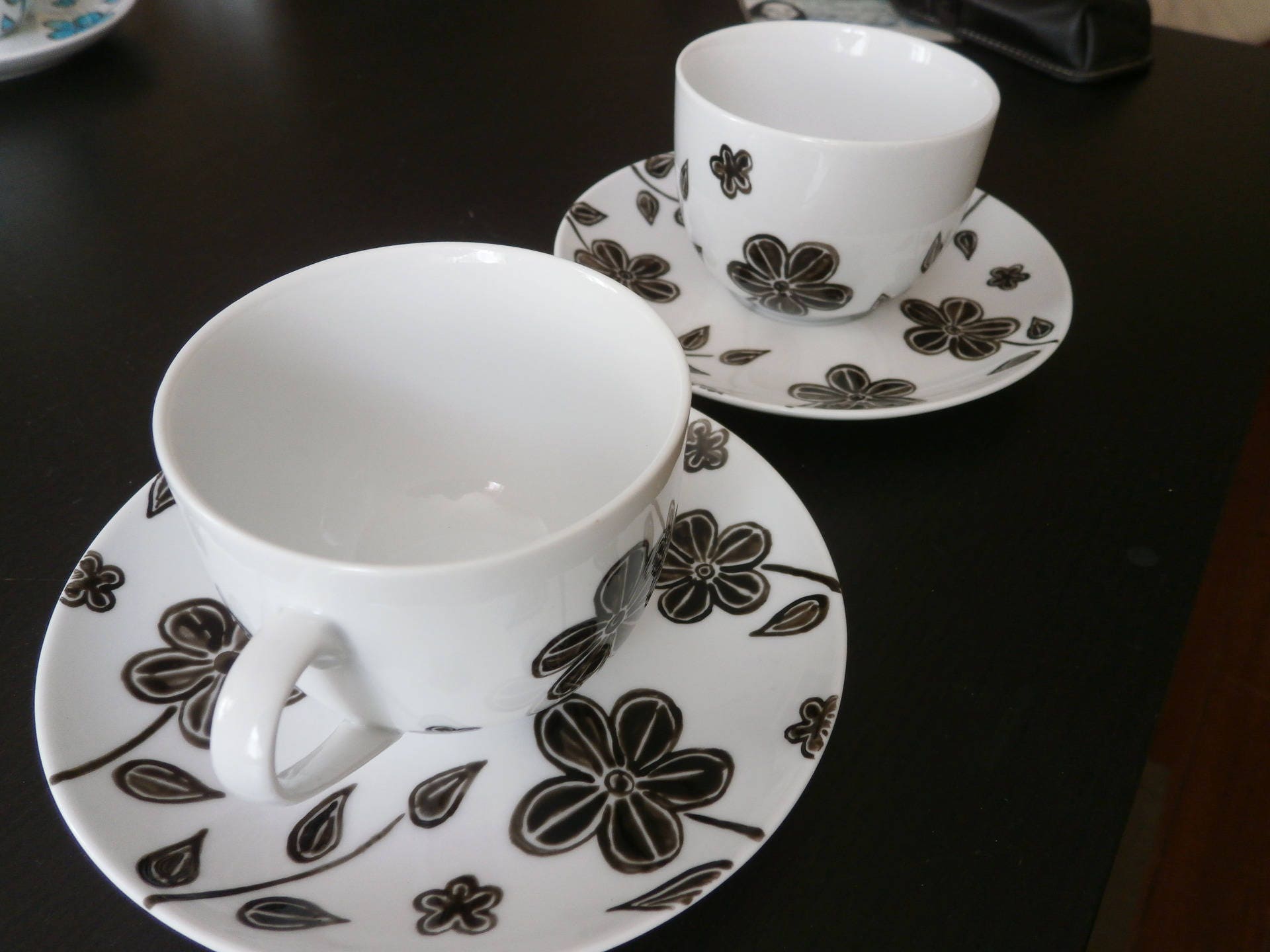 Tasses à Thé ou Déjeuner Porcelaine Unique en Noir et Blanc Destockage