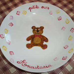 assiette de porcelaine personnalisée peinte motif petit ours tons au choix image 2