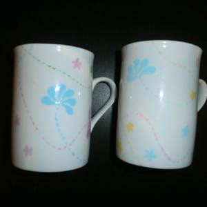 2 porcelain mugs painted in pastel color DESTOCKING image 1