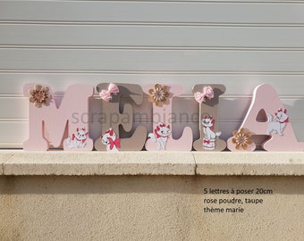 wooden letter, wooden first name, letter to put down, baby letter, personalized first name, marie theme birth gift