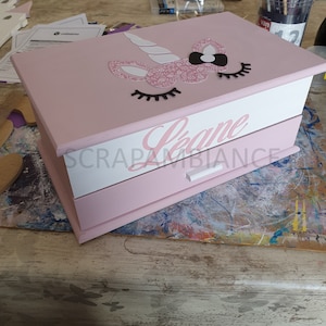 boîte à bijoux personnalisé en bois, coffret à bijoux, organisateur à bijoux: rose poudre et blanc thème licorne