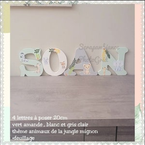 carta de madera, nombre de madera, carta para poner, carta de bebé, nombre personalizado, regalo de nacimiento tema de la selva
