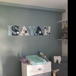 carta de nombre de madera / decoración de la habitación del niño y del bebé / nombre personalizado / carta para pegar / carta decorativa del bebé con tema de estrella