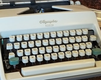 Olympia Monica Vintage Schreibmaschine Tragbare Schreibmaschine Schreibmaschine Druck Schreibmaschine Kunst Arbeitsschreibmaschine Antike Schreibmaschine Retro Schreibmaschine