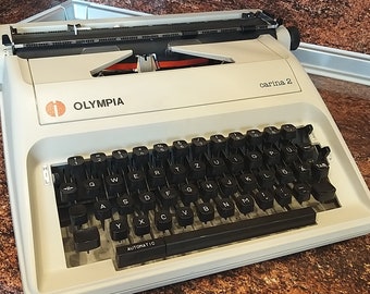 Vintage 1972 typewriter Olympia Carina 2 Working typewriter Olympia Vintage typewriter Portable typewriter First production
